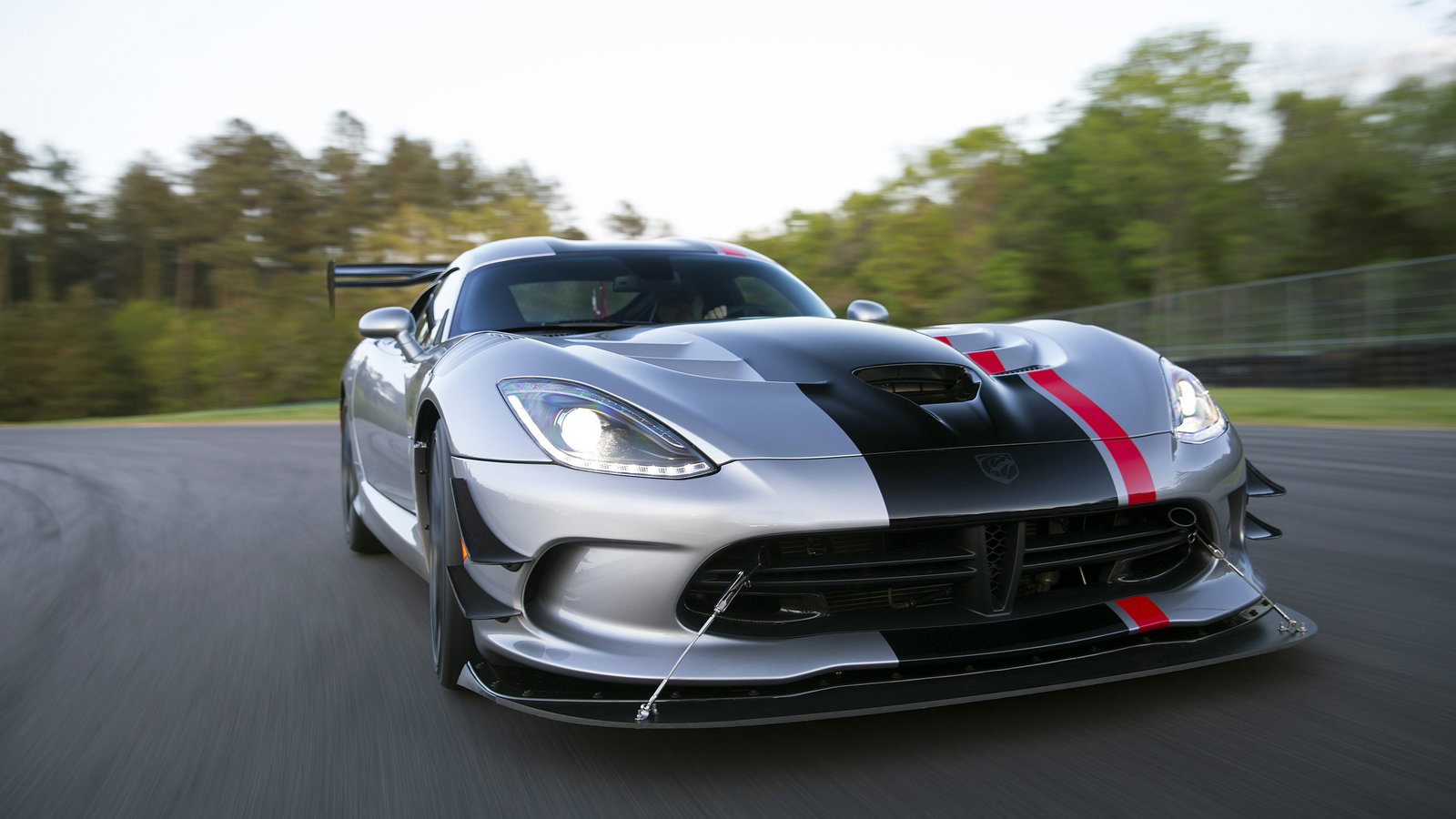 Is The Dodge Viper Coming Back With A V8 Under The Bonnet?