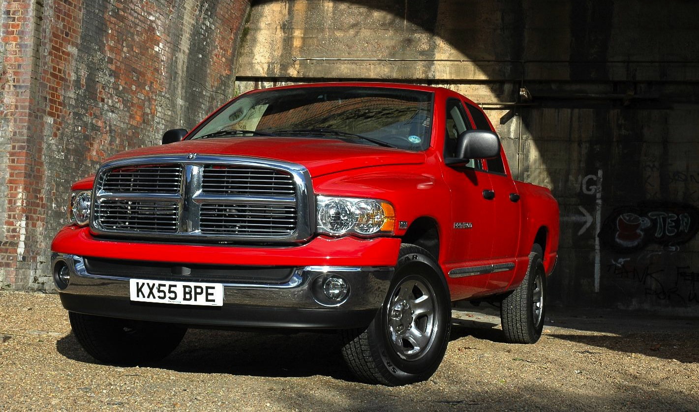10 Cars That Offer The Ultimate Barge For Your Buck For £10k