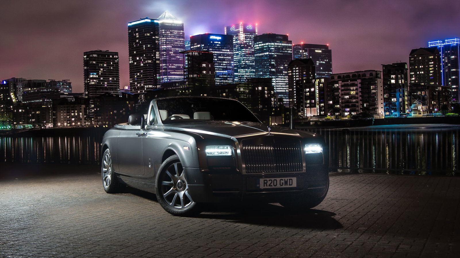 What It's Really Like Driving A Rolls-Royce