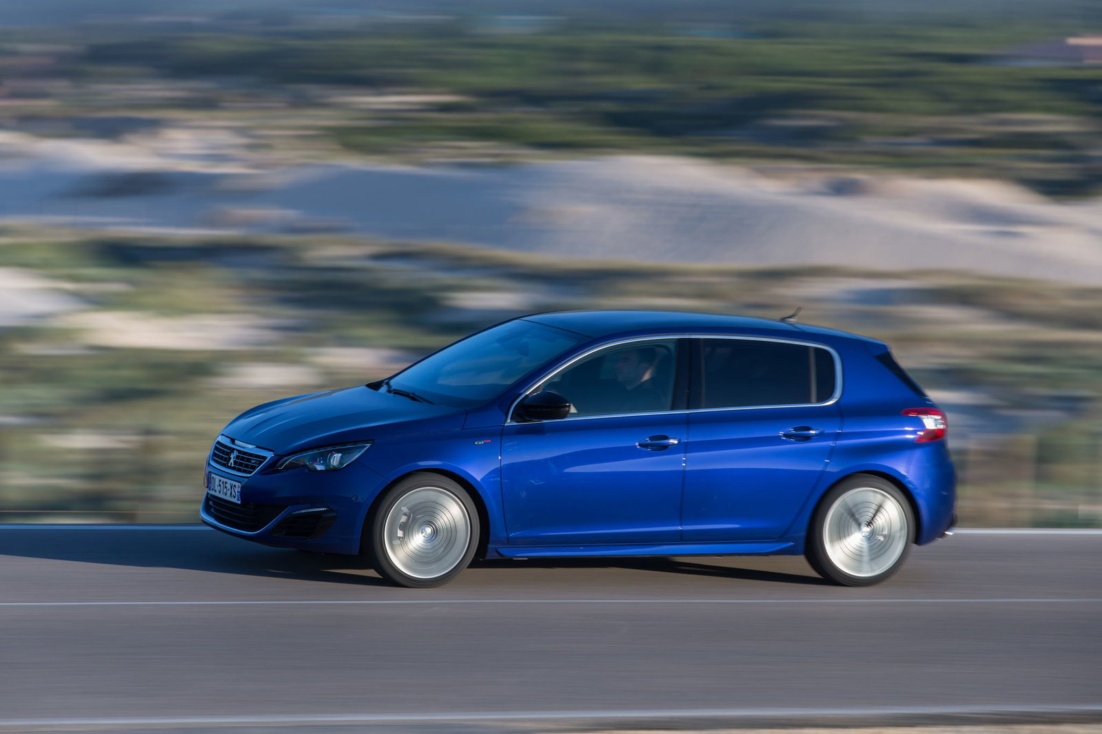 Peugeot's New 308 GT Looks Fast And Sexy, But It Fails To Satisfy Me As A Petrolhead