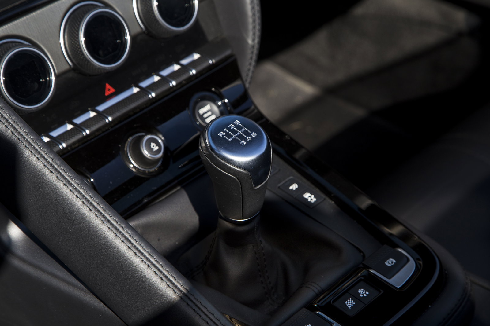 How Jaguar Ruined The F-Type By Fitting A Manual, But Redeemed Itself With The Epic V8 AWD