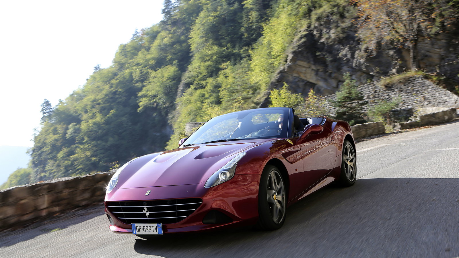 5 Stunning Driving Destinations That SupercarDating.com Members In The Wealthy Dating Scene Should Explore