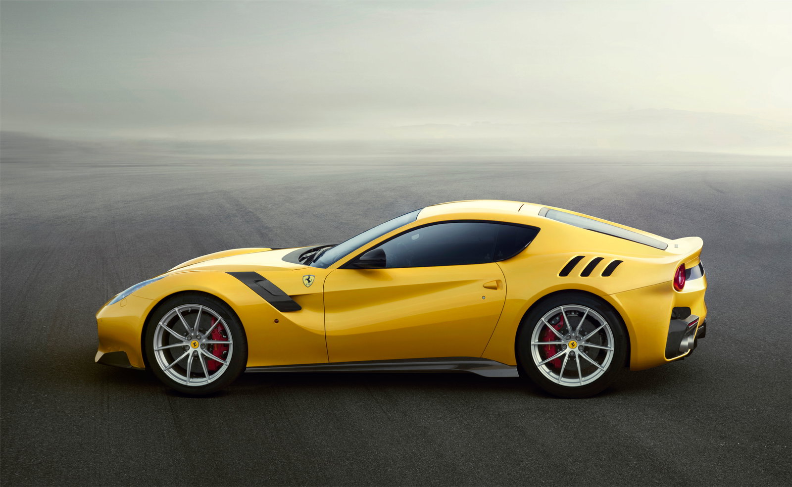 6 Ways The Ferrari F12tdf Was Transformed Into The Ultimate Lightweight V12 Track Monster
