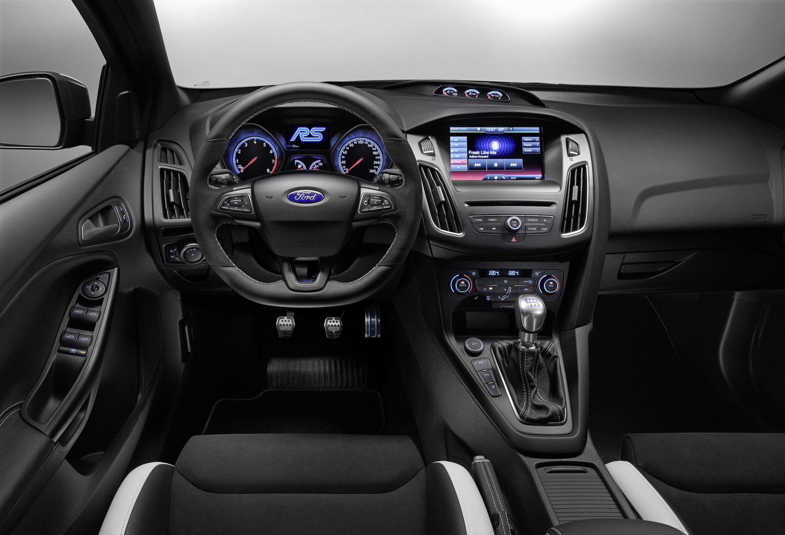 Ford Focus RS Performance Revealed: 0-62mph: 4.7 Seconds, 165mph