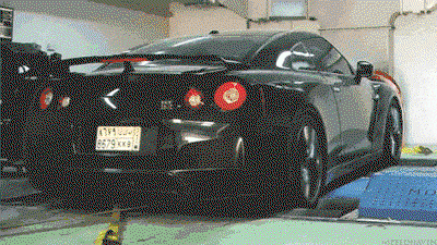 15 Incredible Car GIFs You'll Watch Over And Over Again 
