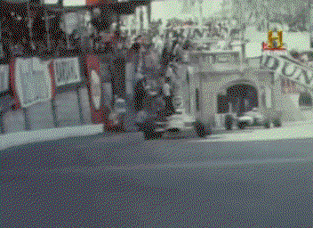 18 Spectacular Gifs Of F1 Racing Around Monaco