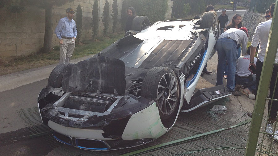 This BMW i8 Was Flipped By A Journalist In Mexico