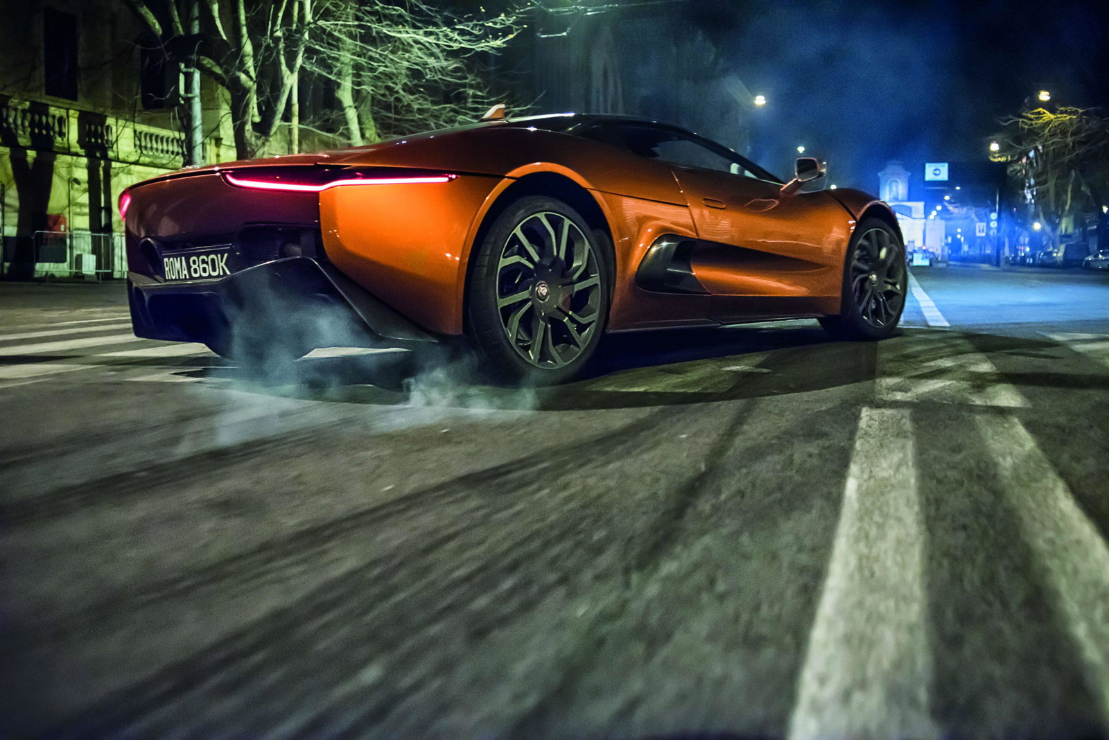 Which Spectre Car Is Cooler? Aston Martin DB10 Or Jaguar C-X75