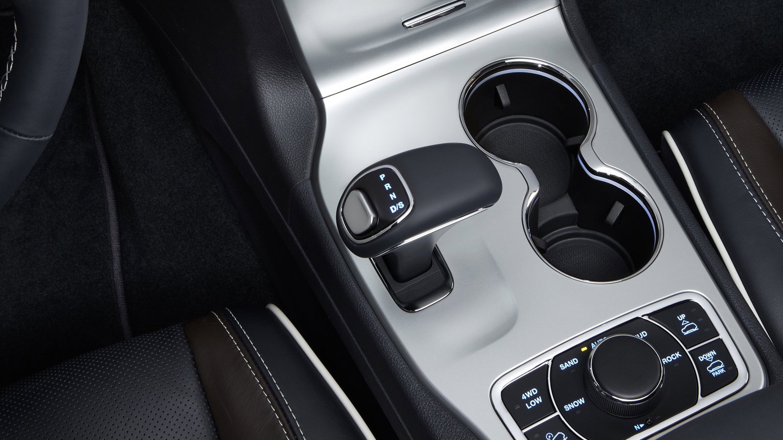 Fiat Chrysler’s ‘Confusing’ Gear Shifter Has Caused Over 100 Crashes