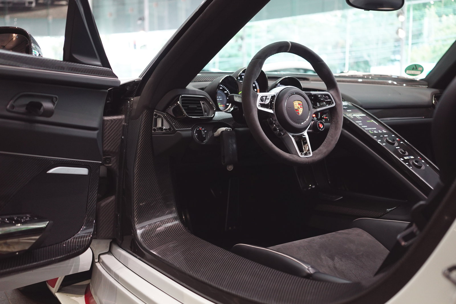 I Was Given After-Hours Access To The First Ever Porsche 918 Spyder, And It Was Incredible