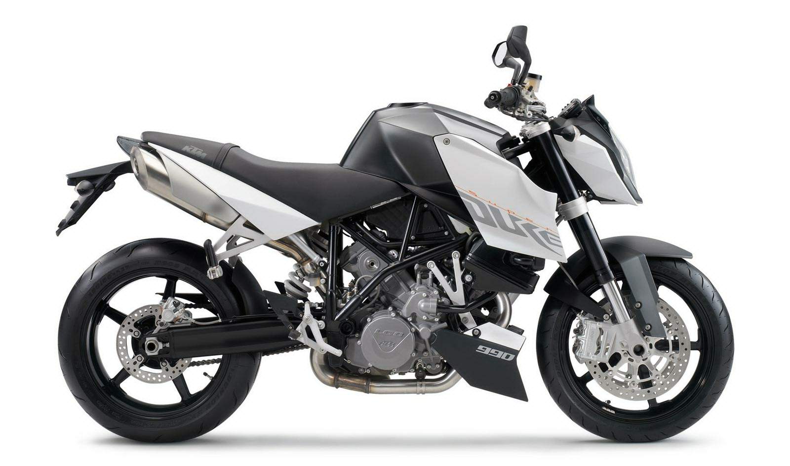 The 6 Greatest Naked Bikes For Under £5000