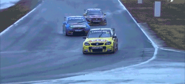 12 Gifs Of V8 Supercar Drivers Doing Serious Slides And Drifts