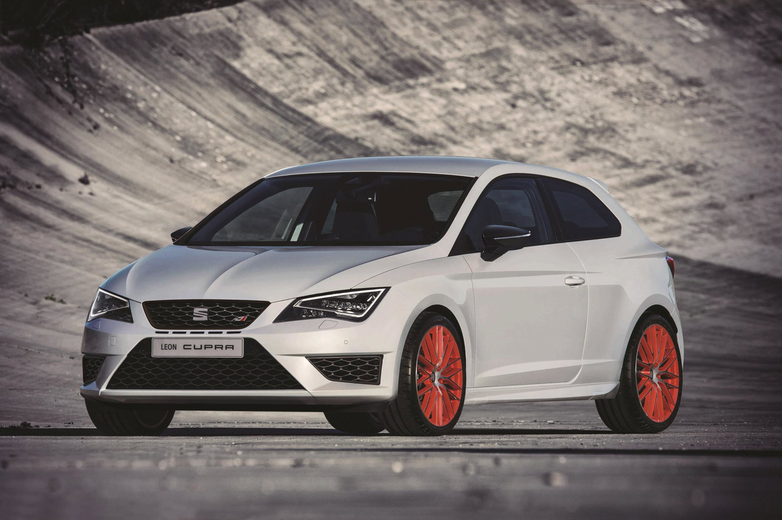 10 Cars We Never Thought Would Have Been Possible 15 Years Ago