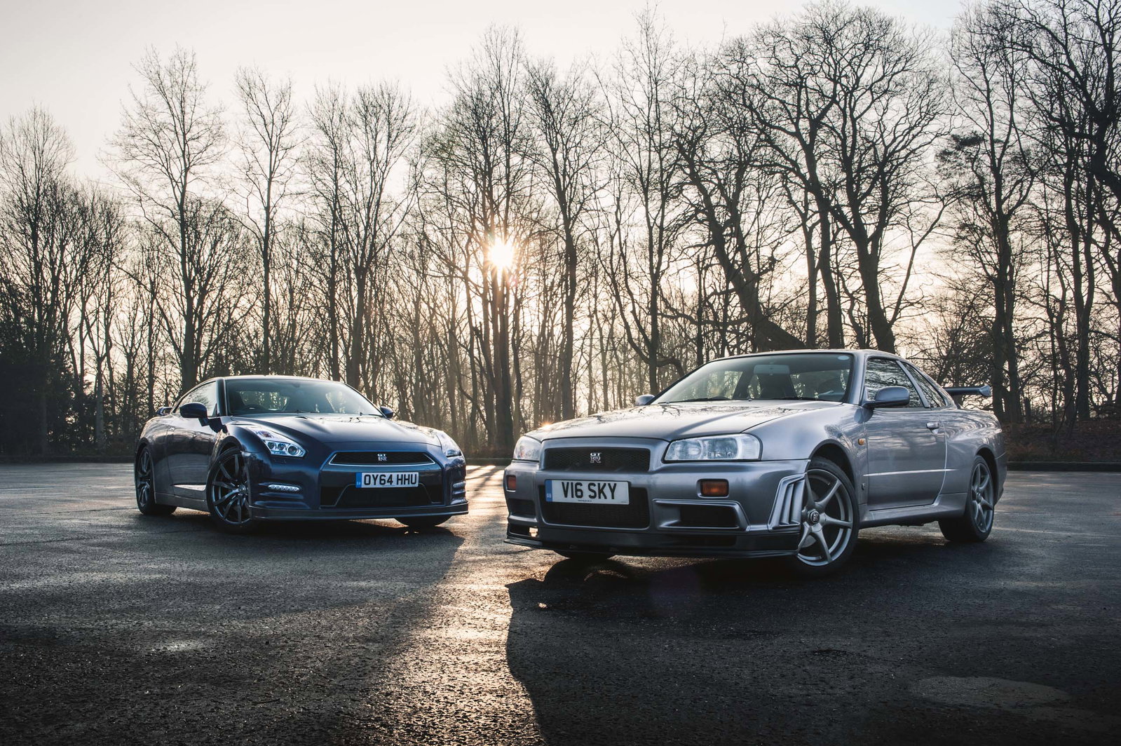 Nissan R34 Skyline GT-R Vs R35 GT-R: Downloadable Image Gallery