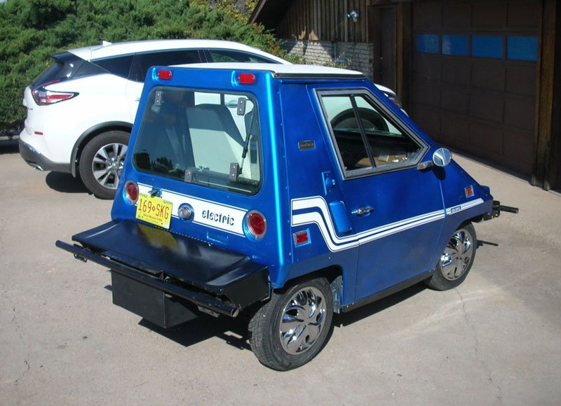 Reaching For The Off Switch is The Sneakiest Way To Screw Over Your Karting Opponent 