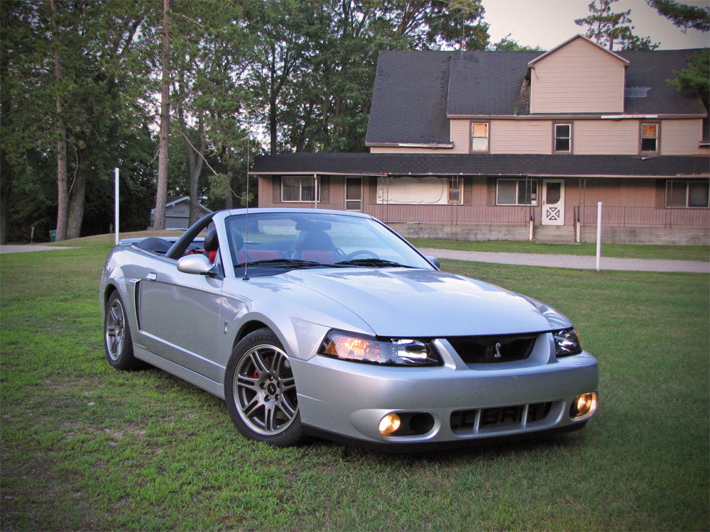 Two Men Battle Against All Odds To Cold Start A Mighty Mercedes-Benz 407D After 12 Years 