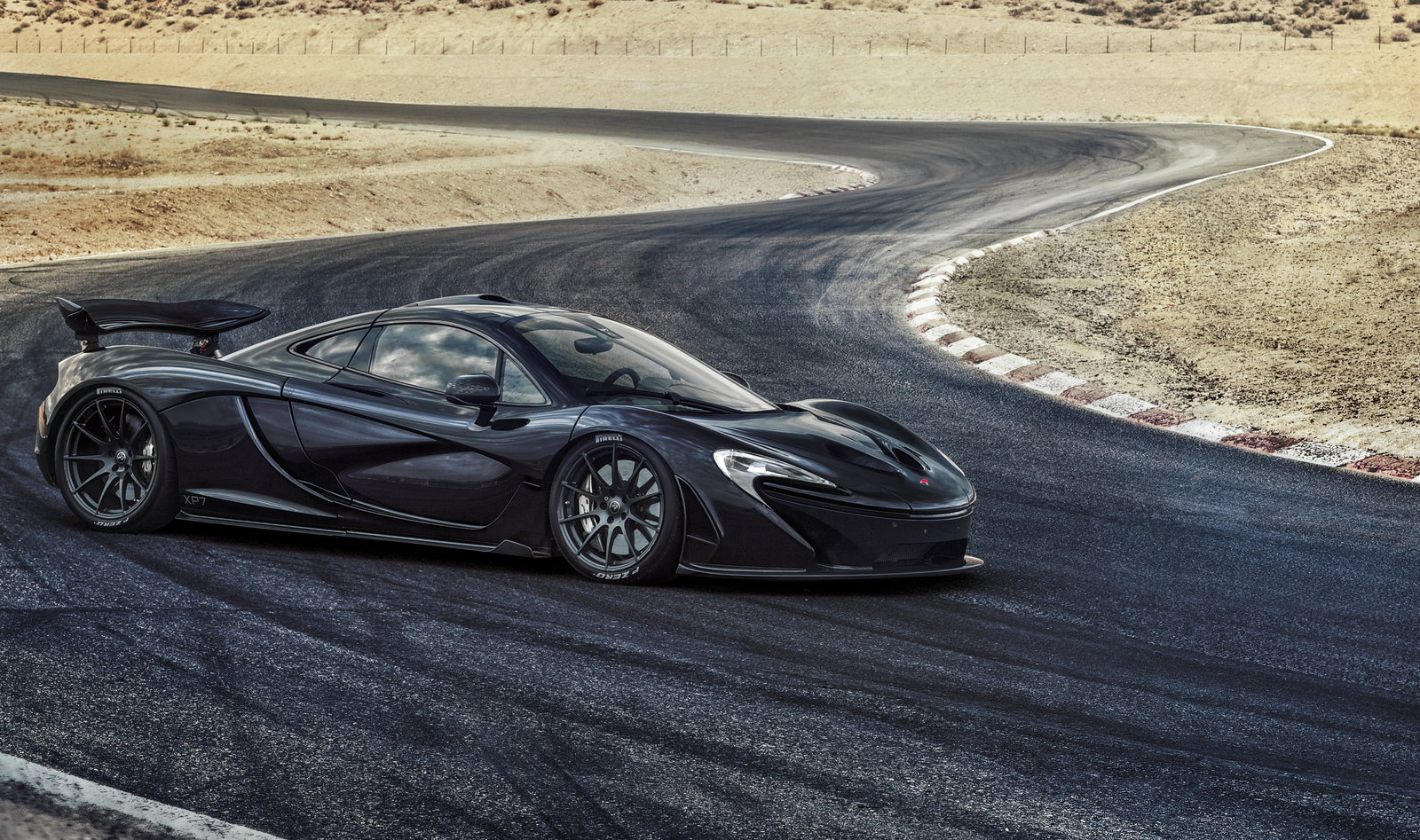 These Drool-Worthy McLaren P1 Pics Are Here To Spruce Up Your Desktop 