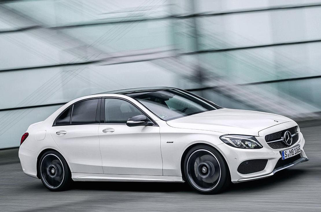 I Took A Photographer With Me For A Night-Time BMW M3 London Drive: These Are The Stunning Results