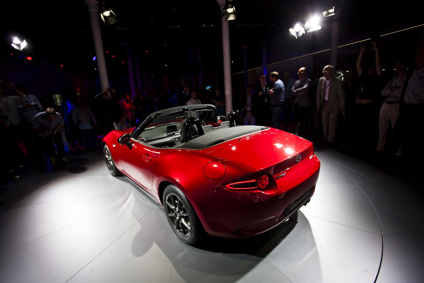 2016 Mazda MX-5 Video Walkaround And Details 