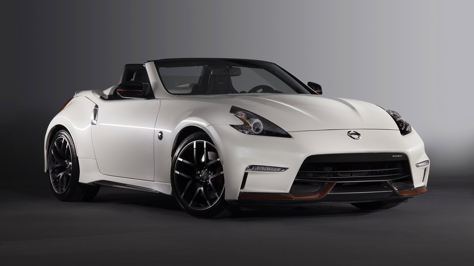 Nissan Just Chopped The Roof Off A 370Z Nismo And It Looks Ridiculously Hot
