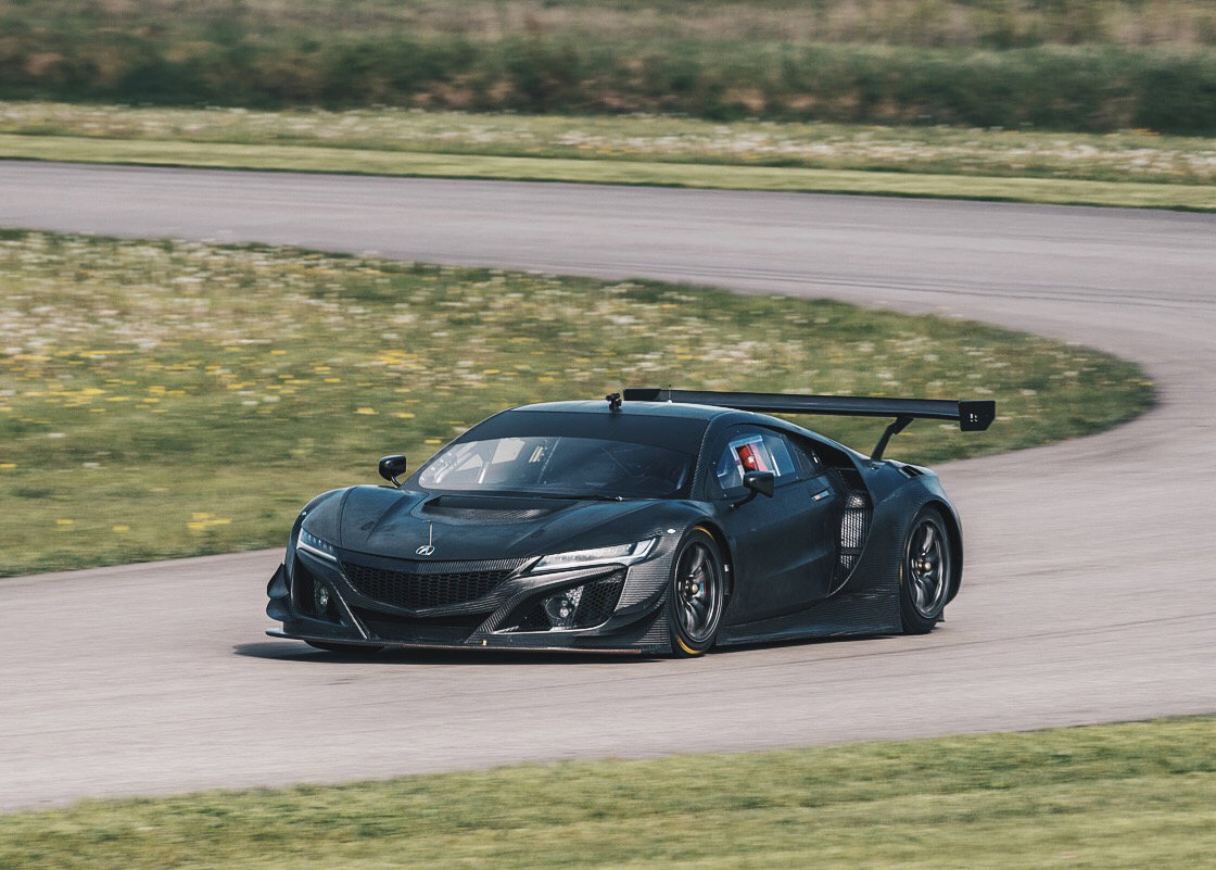 Get A Load Of This Naked Carbonfibre 2017 Acura NSX GT3 Race Car 