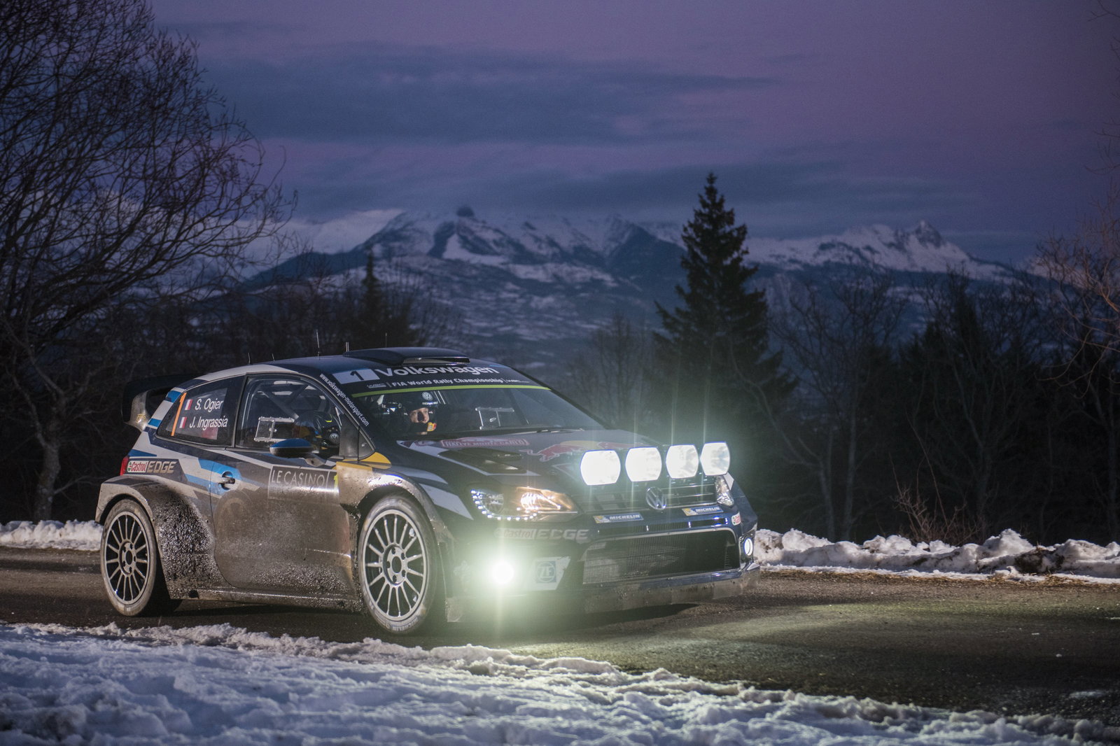Watch A Lexus RC F Violently Launch Its Way To A 4sec 1/8 Mile At 197mph
