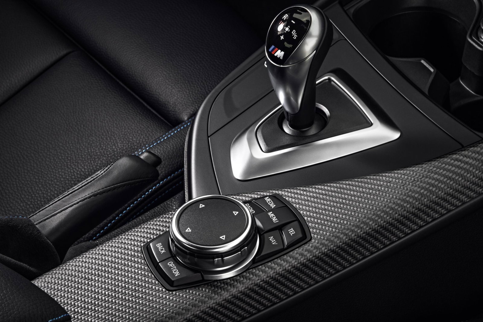 Most M2 buyers will go for the DCT option, but the manual is proving far more popular than in the M4