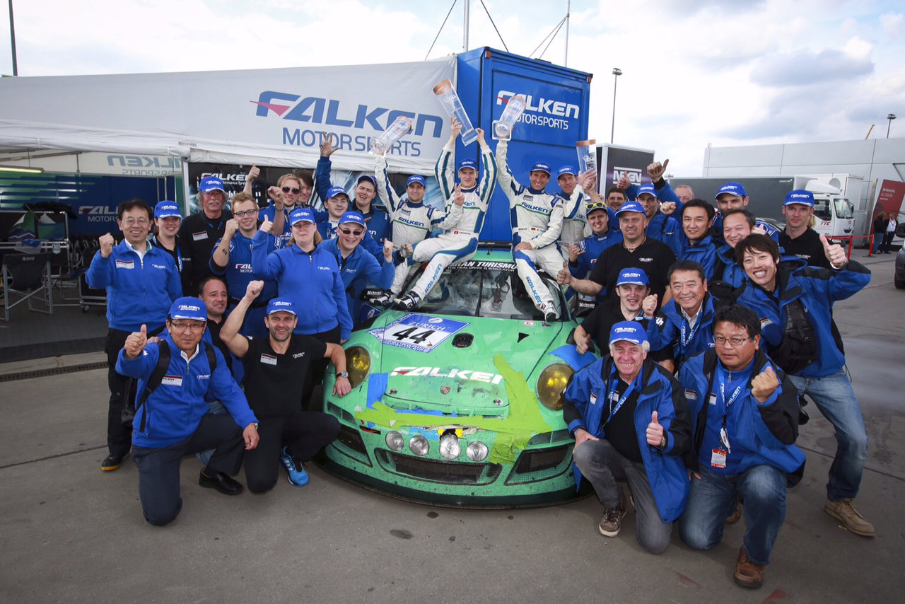 After 24 hours solid racing, Falken's 911 looked wonderfully battle scarred