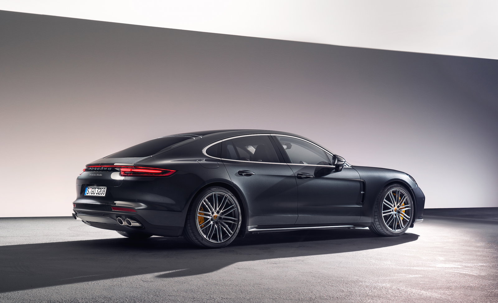 8 Things You Need To Know About The Surprisingly Un-Ugly New Porsche Panamera