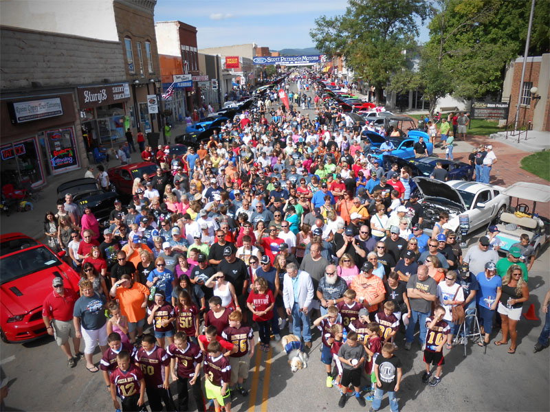 Cub Prix Is The Hilarious Grassroots Moped Racing Series You Need To Follow