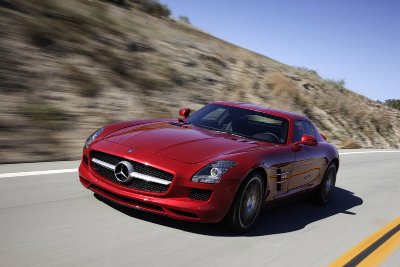 9 Daily Drivers For Superheroes (And 1 For A Supervillian)