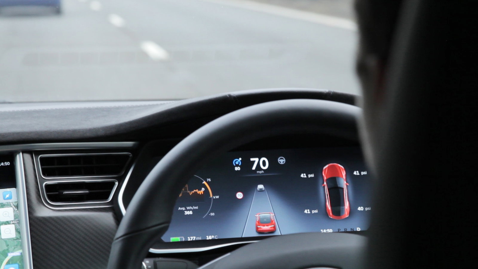 Slow Humans Raise Seriously Ironic Safety Concerns Over Autonomous Cars