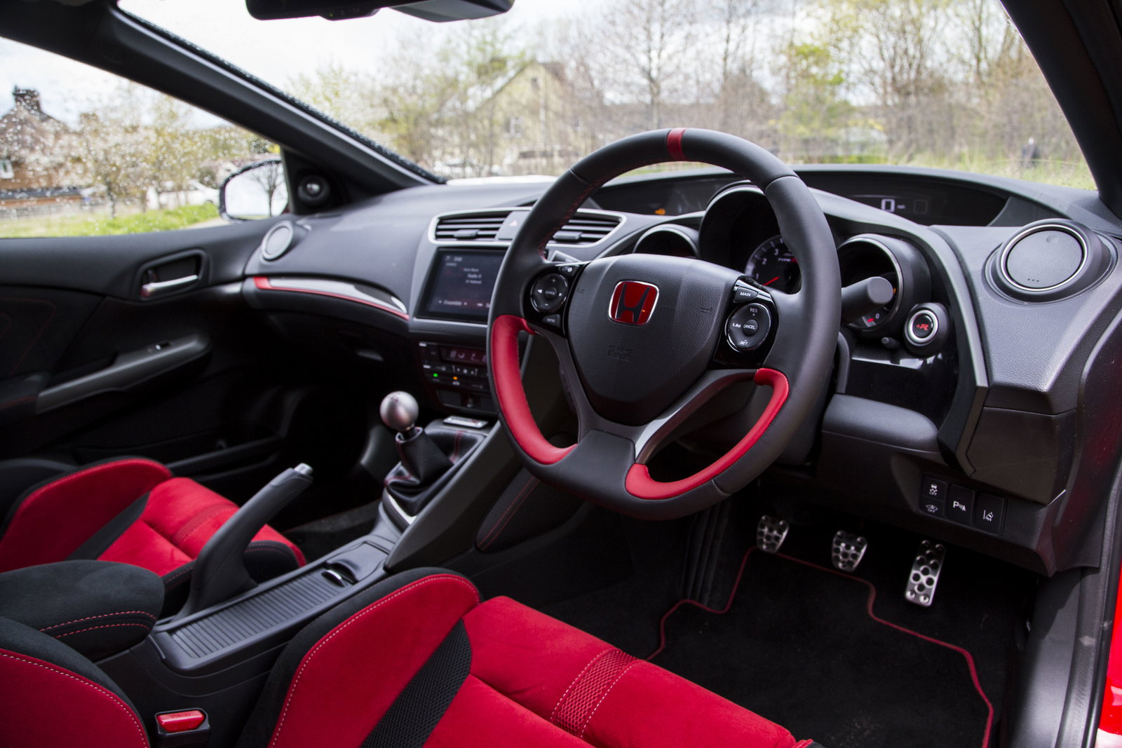 8 Things I Learned After One Month Of Honda Civic Type R 'Ownership'