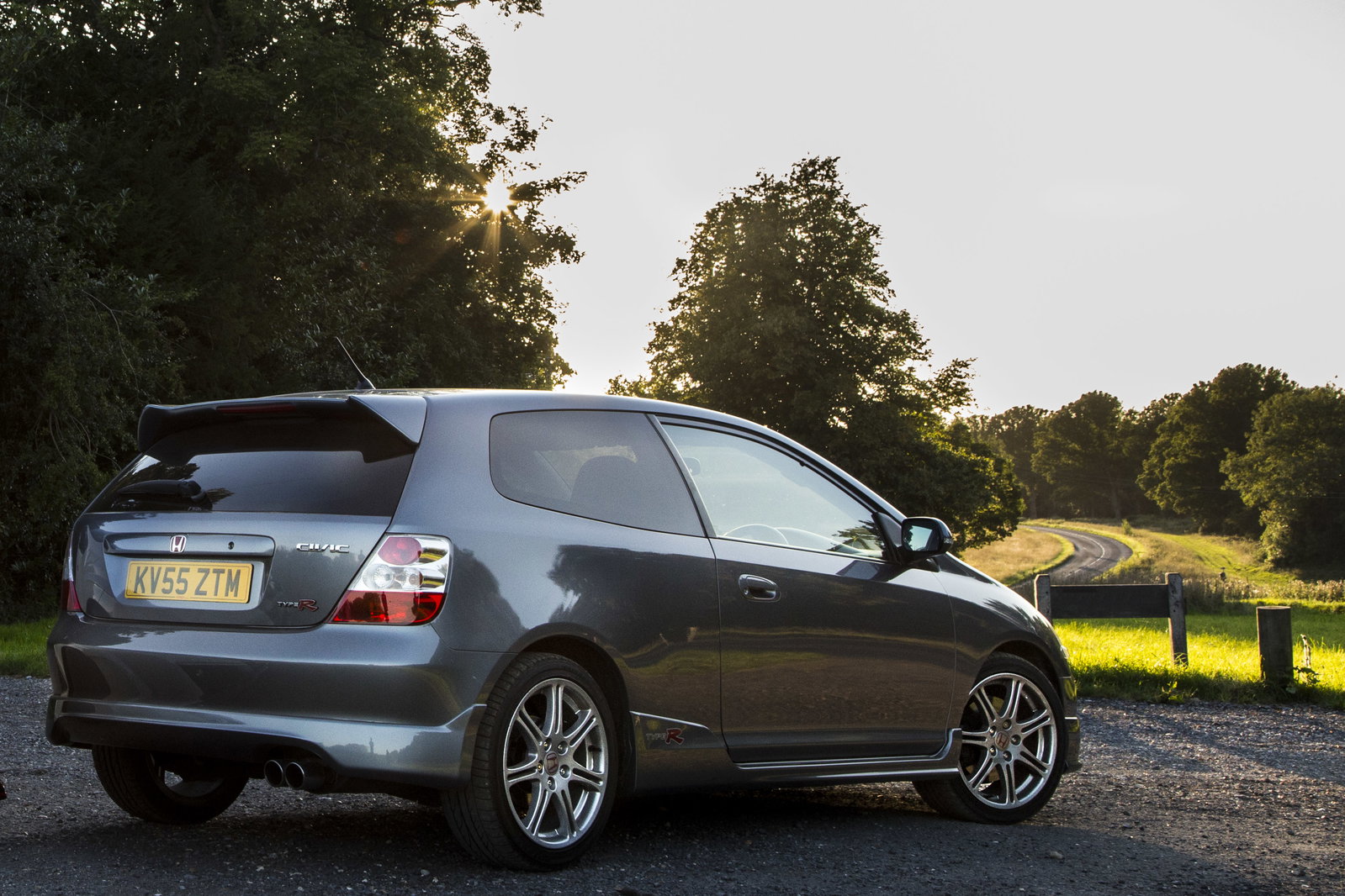 Honda Civic Type R EP3 Vs FK2: How Much Has The Game Moved On?