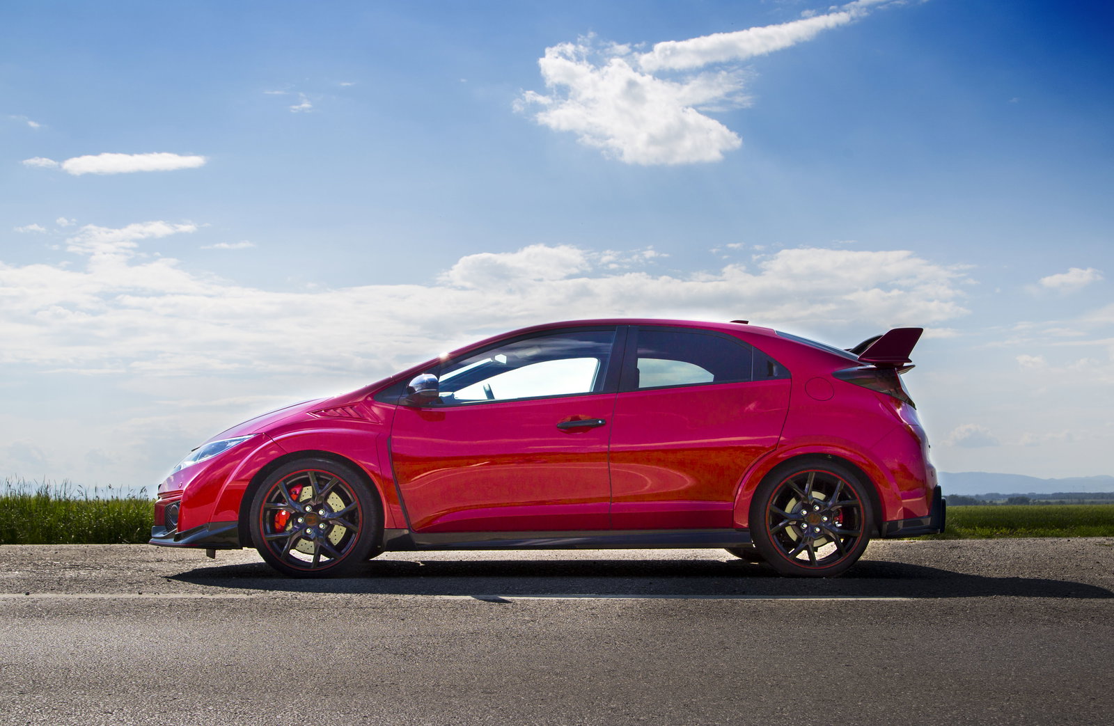  The New Honda Civic Type R Is Like The Bad Kid Your Mother Told You To Stay Away From
