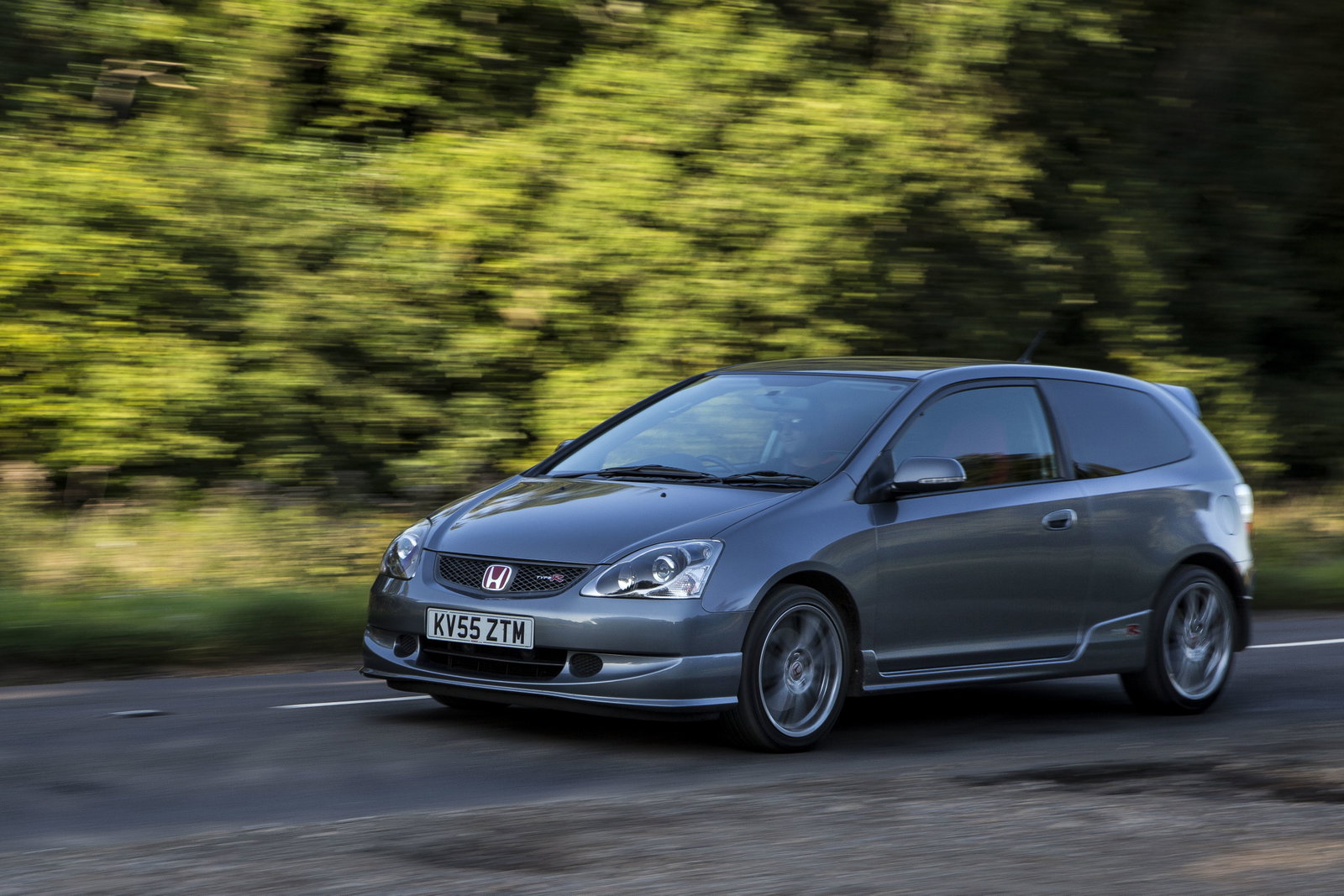 Honda Civic Type R EP3 Vs FK2: How Much Has The Game Moved On?