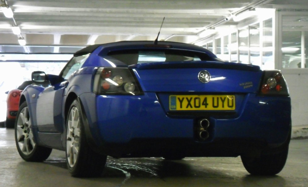 This Vauxhall VX220 Turbo Is The Most Extreme Car You Can Buy For £9k