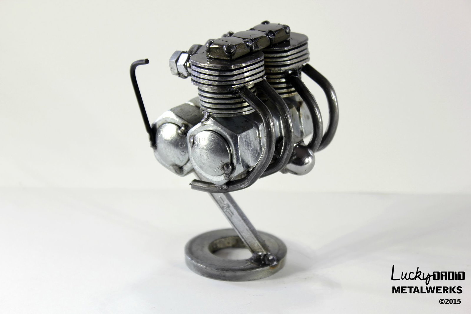 These Incredible Miniature Welded Engines Are the Coolest Things You'll See Today