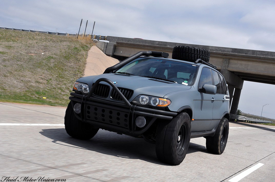 8 Lifted Cars That Look Absolutely Amazing 