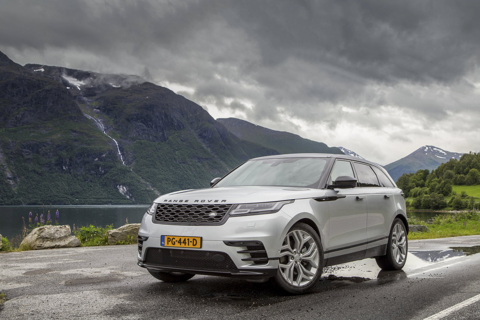 7 Things I Learned From Driving The New Range Rover Velar
