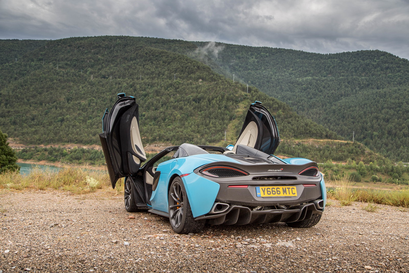McLaren 570S Spider Review: The No-Brainer Drop-Top Supercar