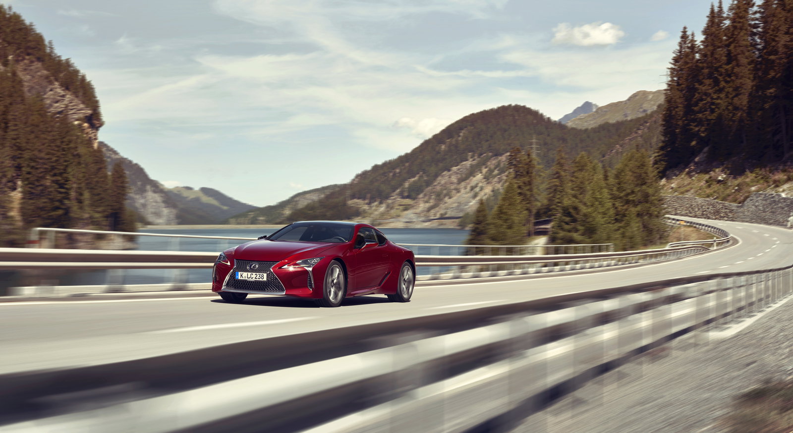 There Are Two Very Different Lexus LCs, But Only One's A Hero