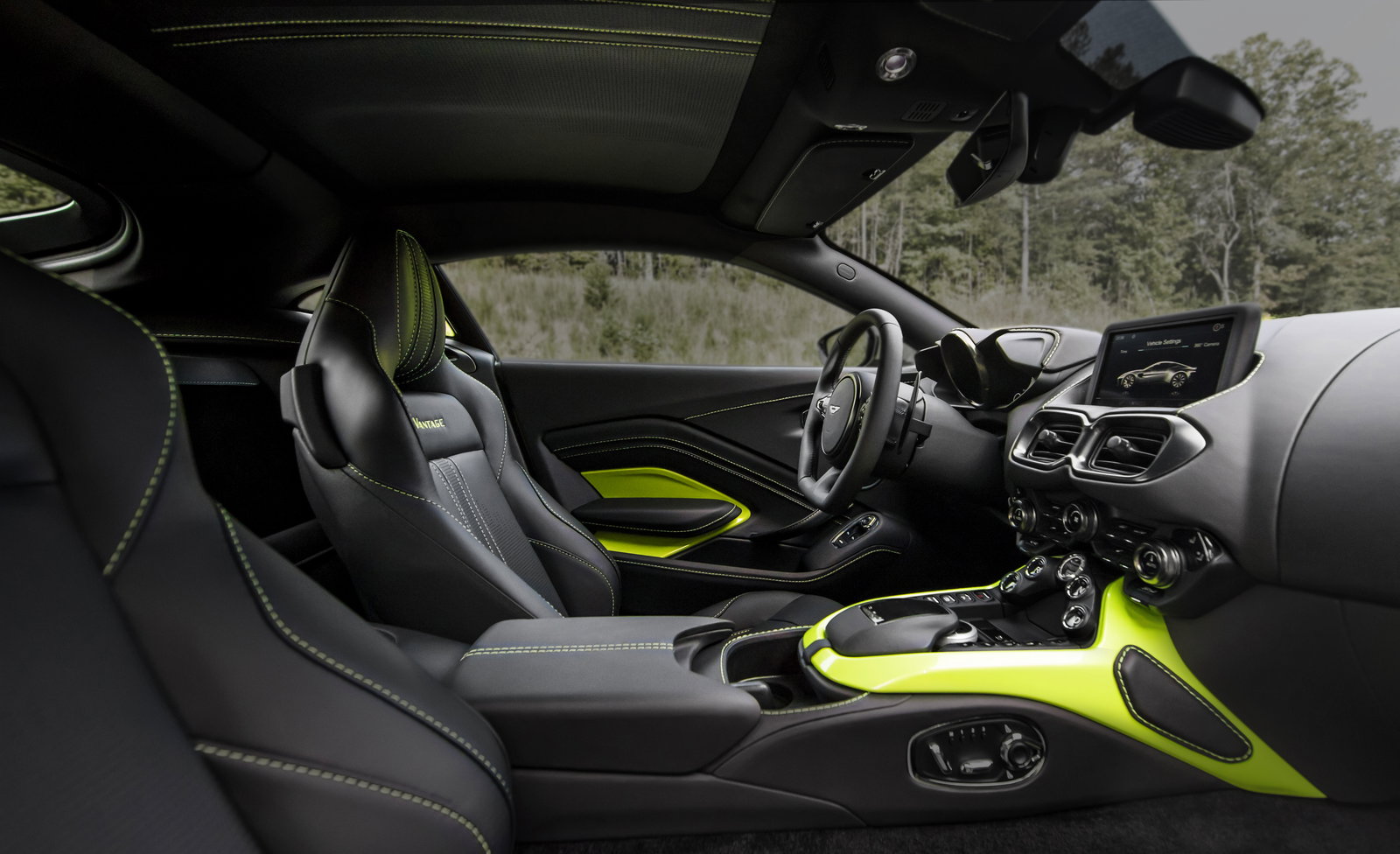 The New Aston Martin Vantage Is Here To Pick A Fight With The 911