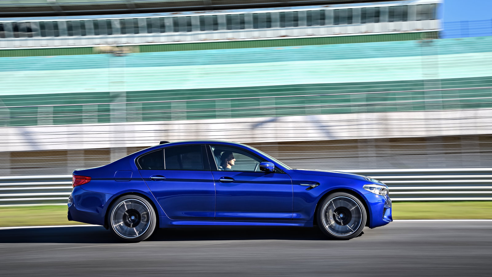 2018 BMW M5 Review: The AWD Missile That’ll Make You Look A Hero