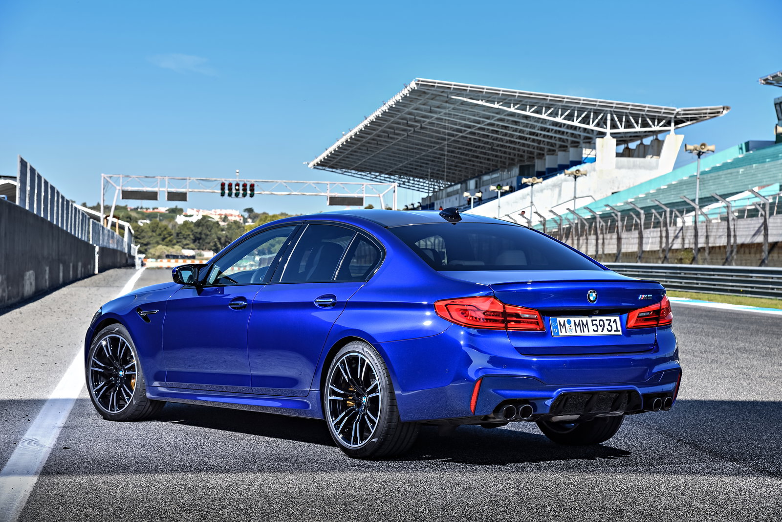 2018 BMW M5 Review: The AWD Missile That’ll Make You Look A Hero