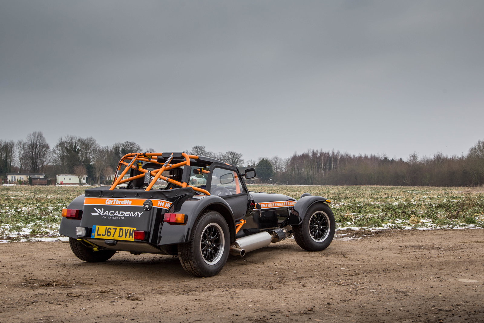 Car Throttle Is Sponsoring And Racing In The 2018 Caterham Academy