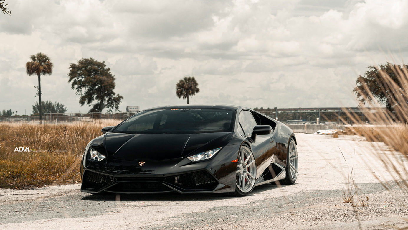 We Can't Stop Staring At This Half-Naked Lamborghini Huracan