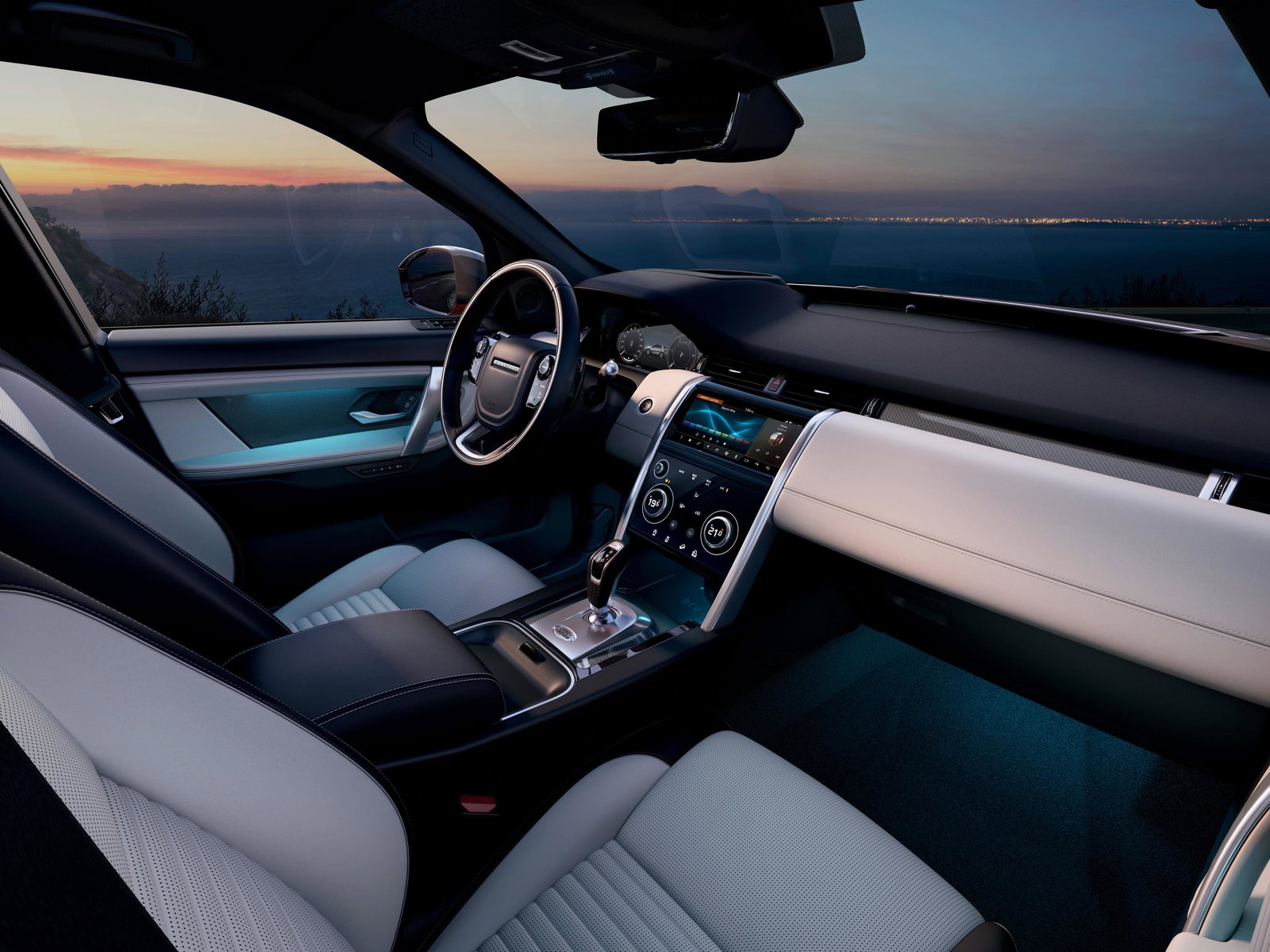 The Land Rover Discovery Sport Has A New Face And Fresh Tech