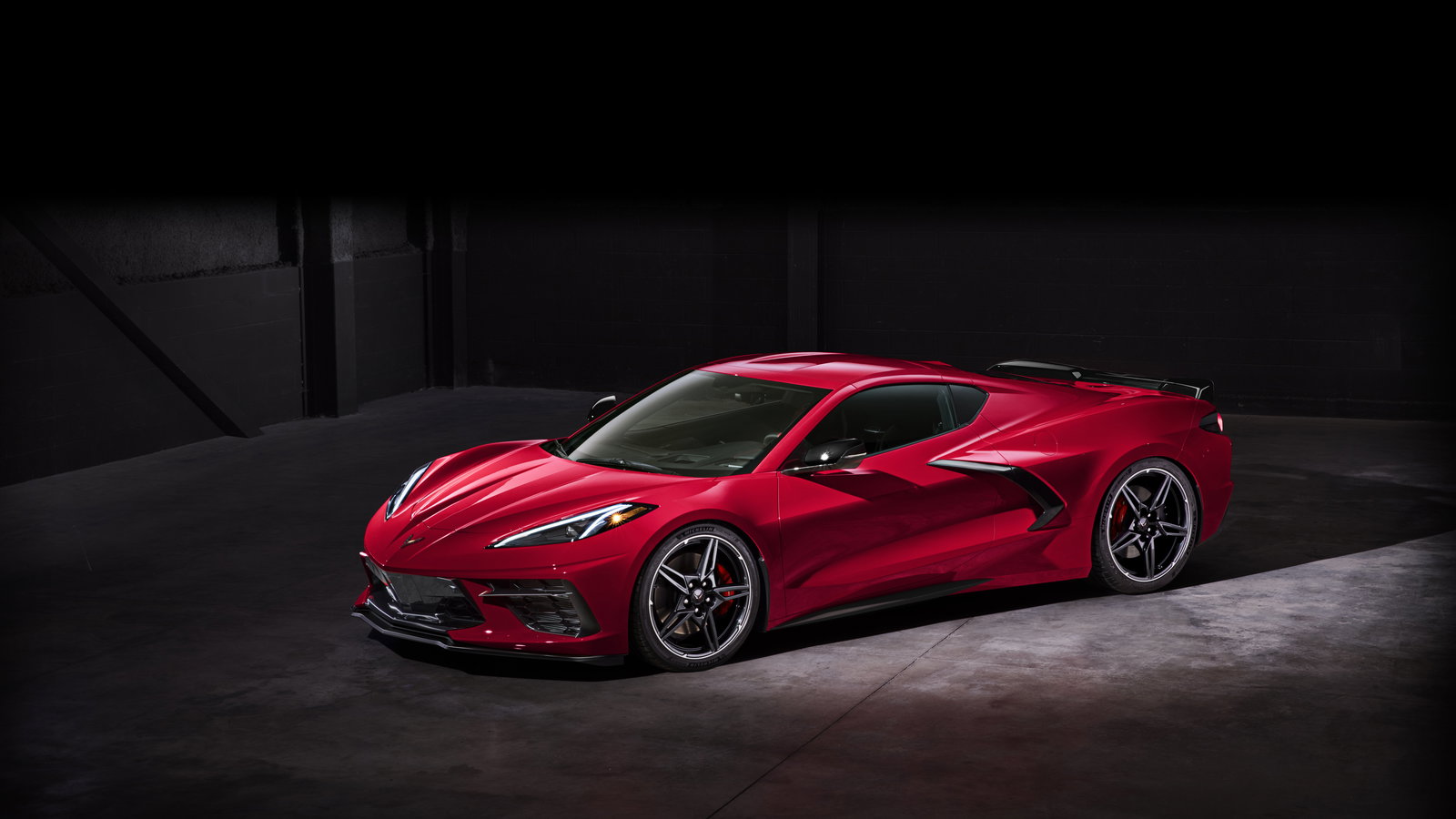 The Mid-Engined C8 Chevrolet Corvette Stingray Is Here With 488bhp, DCT 'Box