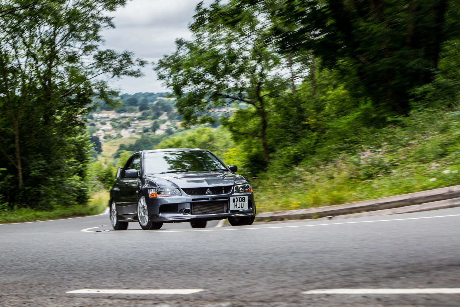 Mitsubishi Evo VI Tommi Makinen vs Evo IX 360 MR: A Fast Lancer Education